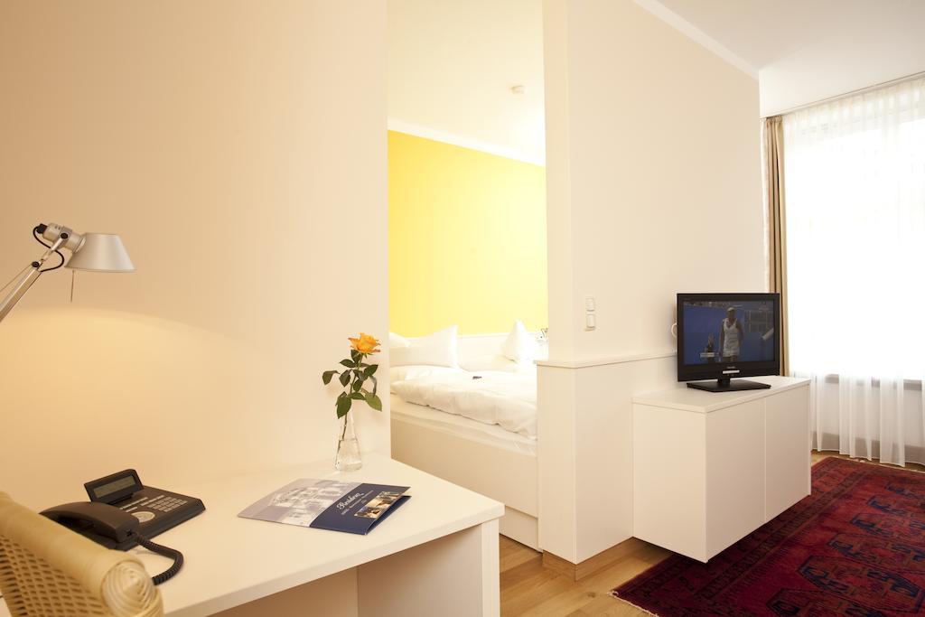 Ringhotel Residenz Wittmund Buitenkant foto